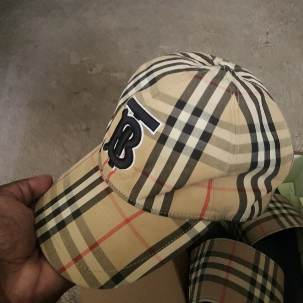 Mens Burberry  hat